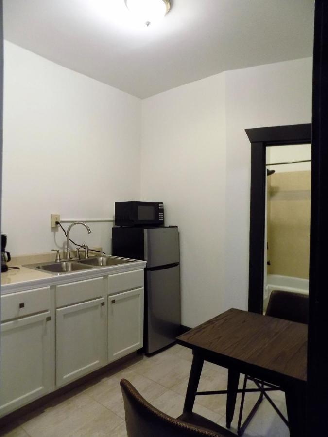 Landmark Inn Fairfield Bagian luar foto